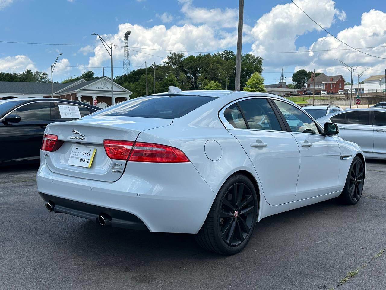 Jaguar XE 35t Prestige 2017