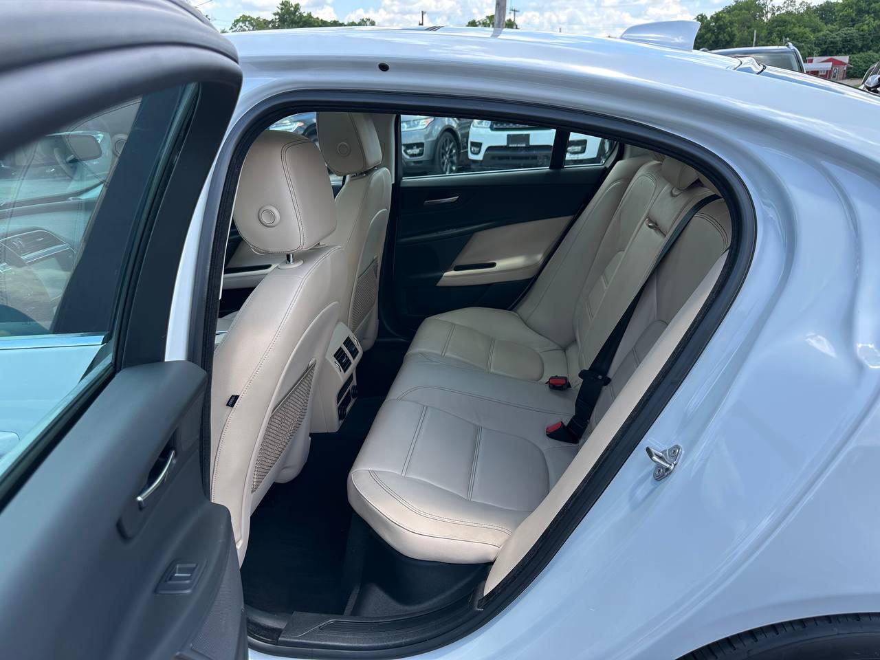 Jaguar XE 35t Prestige 2017