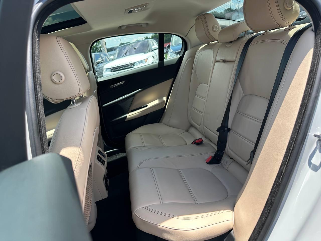 Jaguar XE 35t Prestige 2017