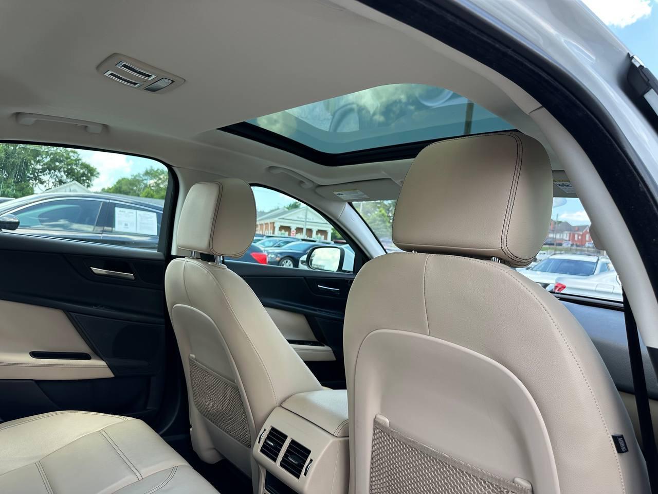 Jaguar XE 35t Prestige 2017