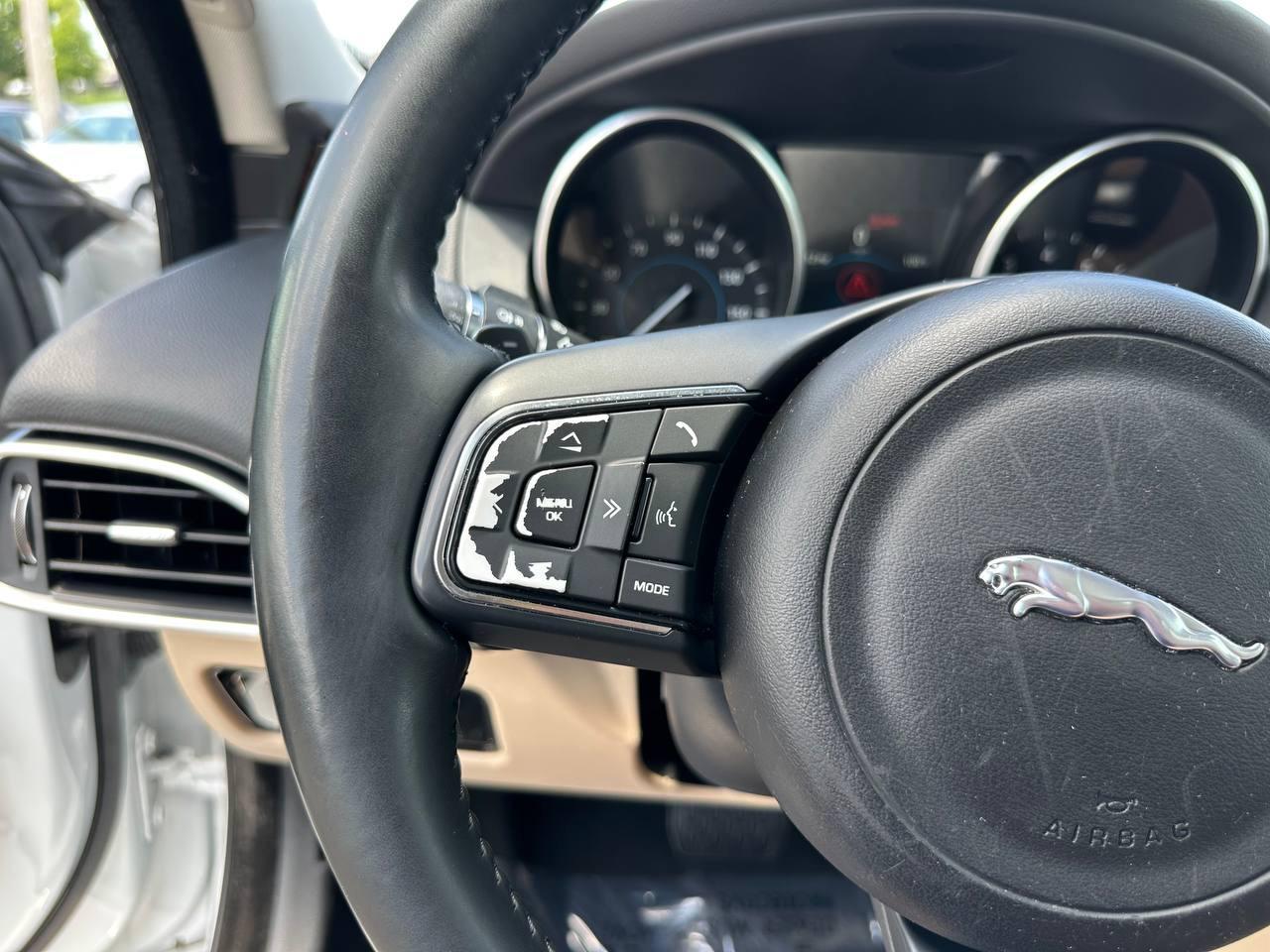 Jaguar XE 35t Prestige 2017