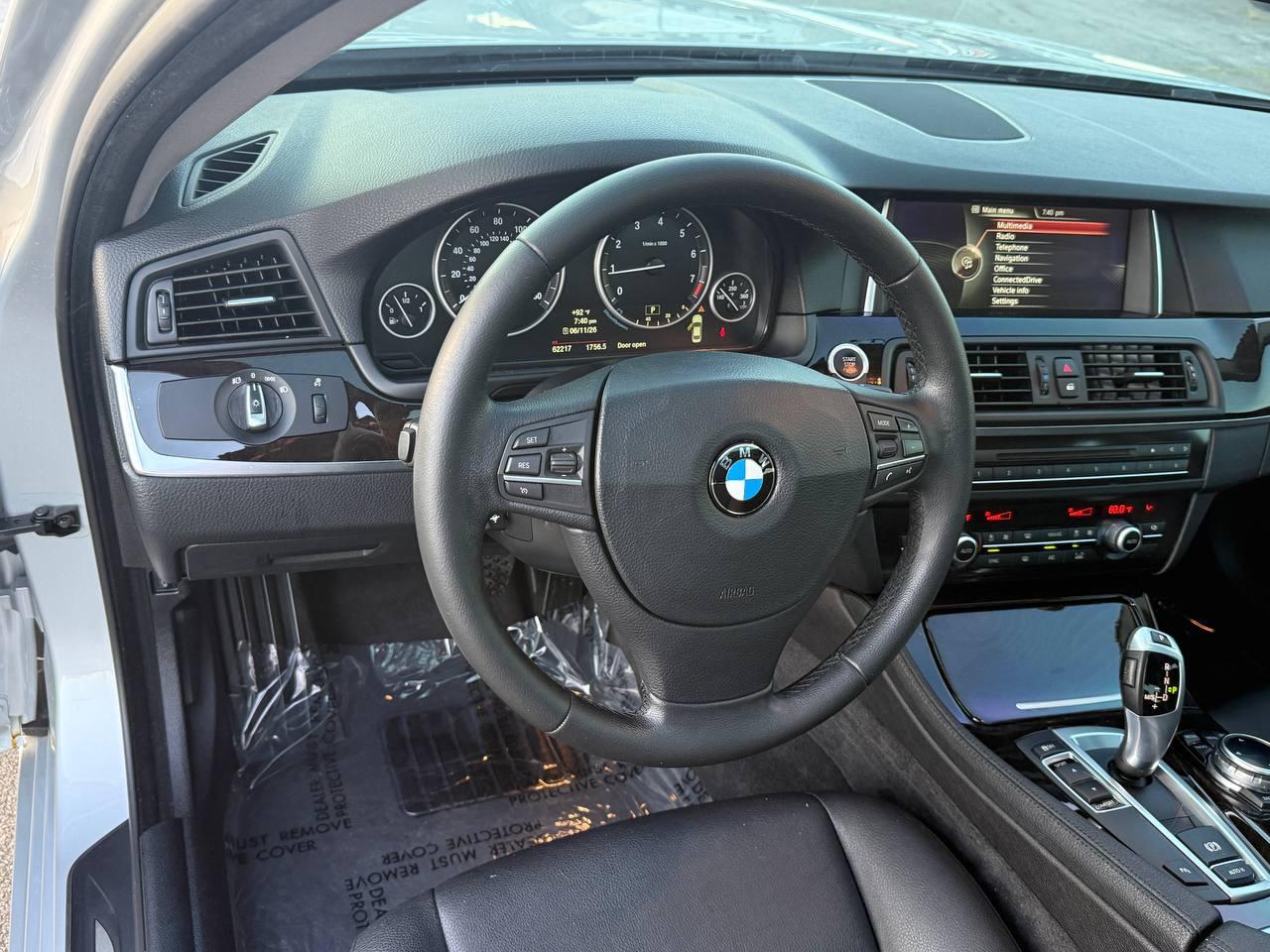 BMW 5-Series 528i 2014
