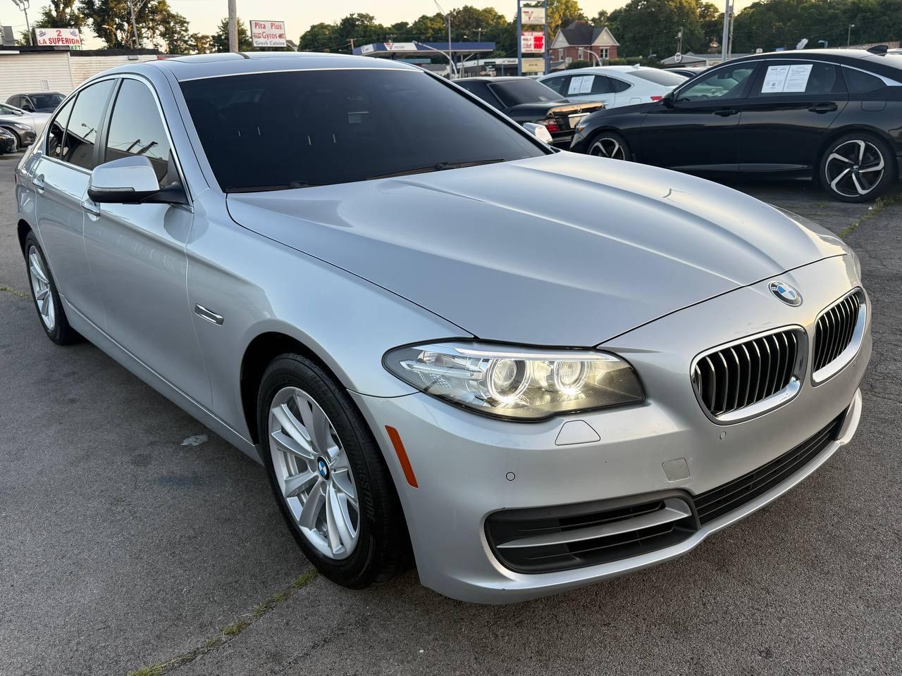 BMW 5-Series 528i 2014