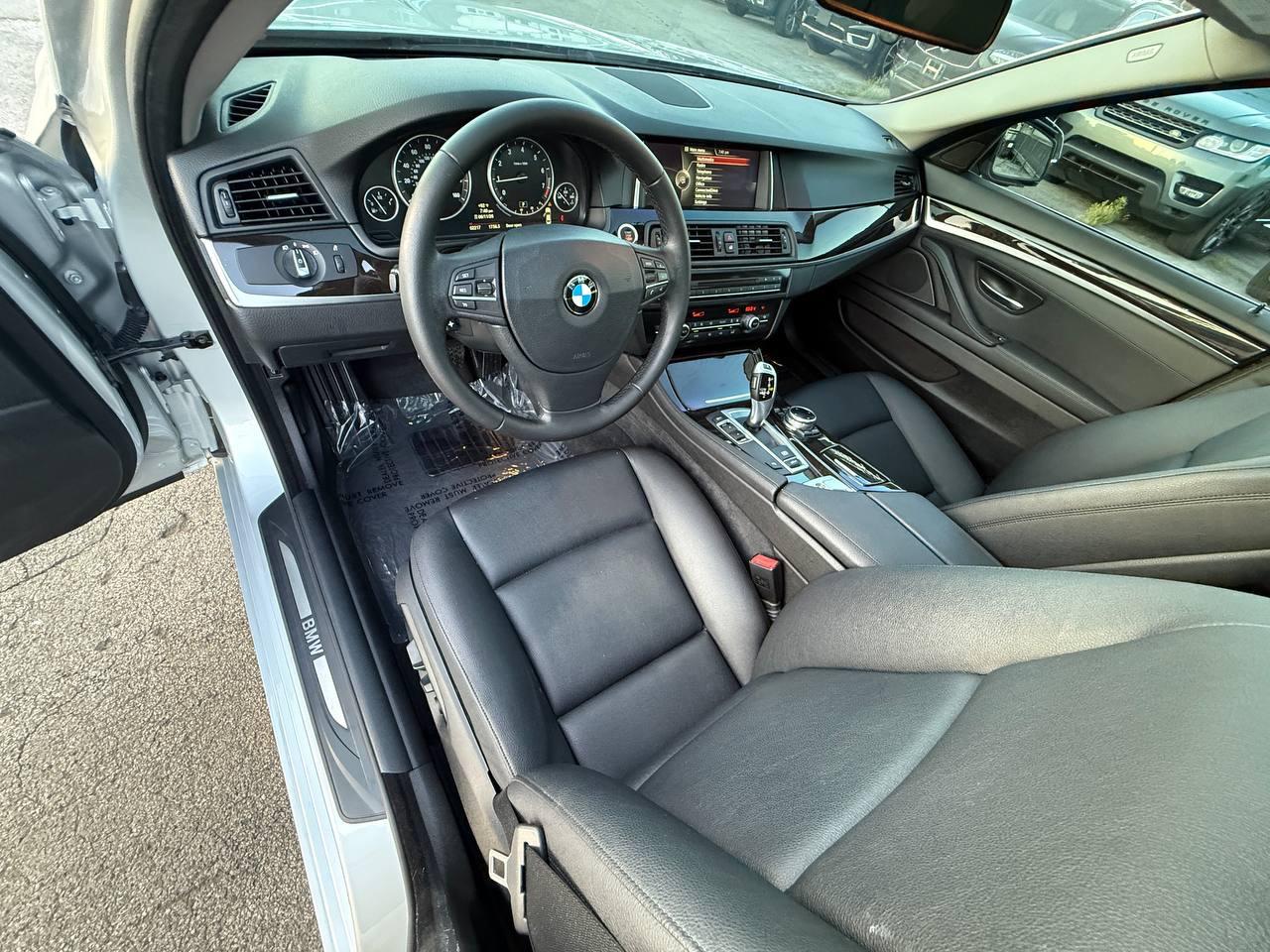BMW 5-Series 528i 2014