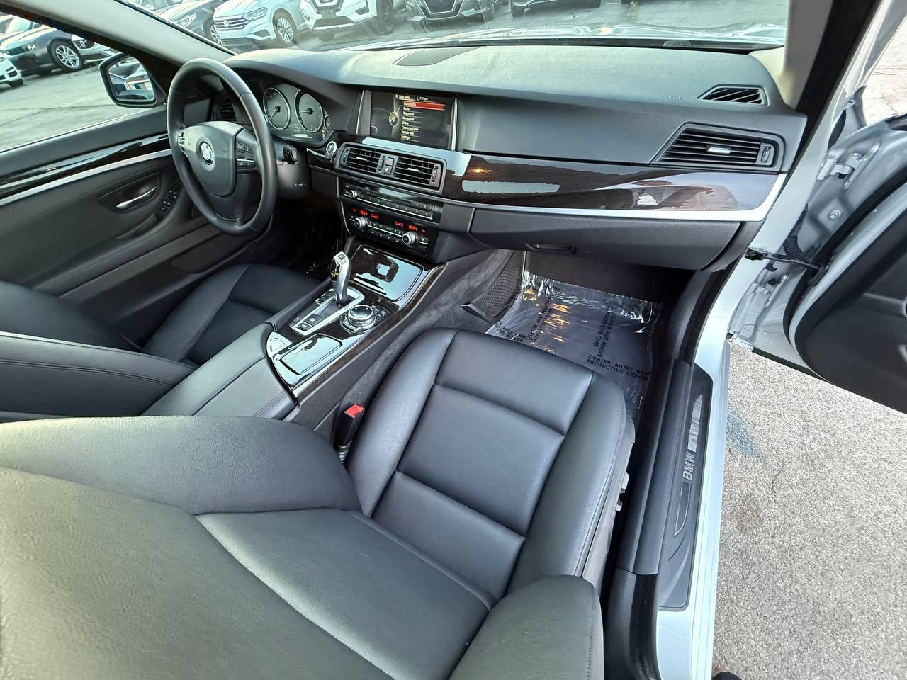 BMW 5-Series 528i 2014