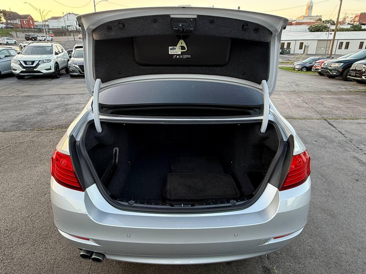 BMW 5-Series 528i 2014