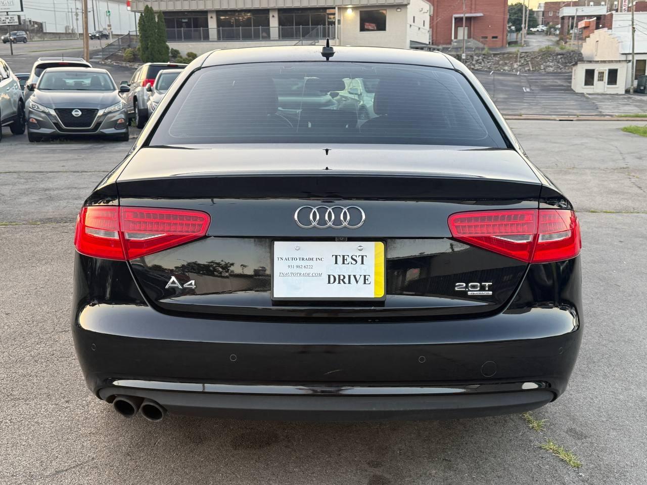 Audi A4 2.0T Sedan quattro Tiptronic 2013