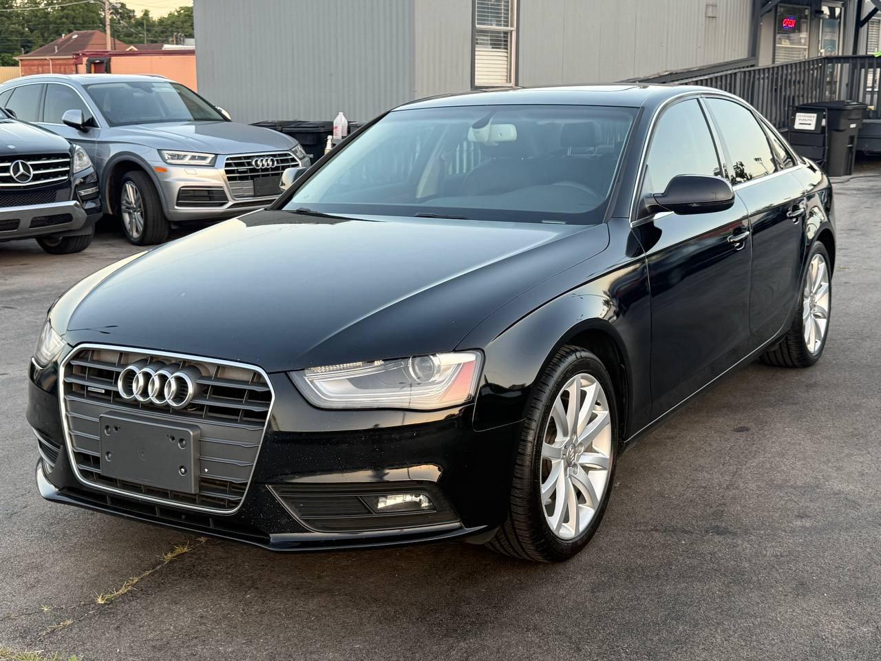 Audi A4 2.0T Sedan quattro Tiptronic 2013