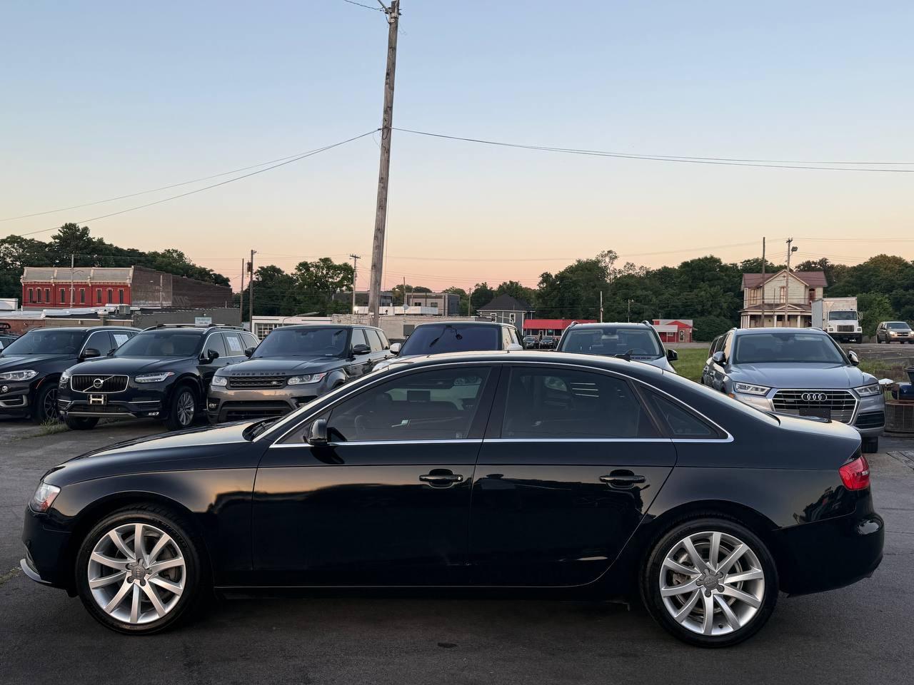 Audi A4 2.0T Sedan quattro Tiptronic 2013