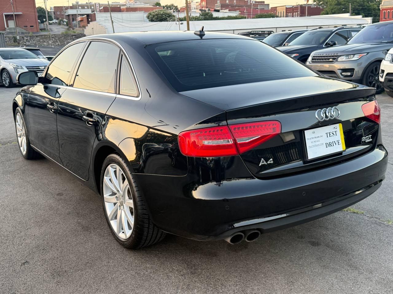 Audi A4 2.0T Sedan quattro Tiptronic 2013