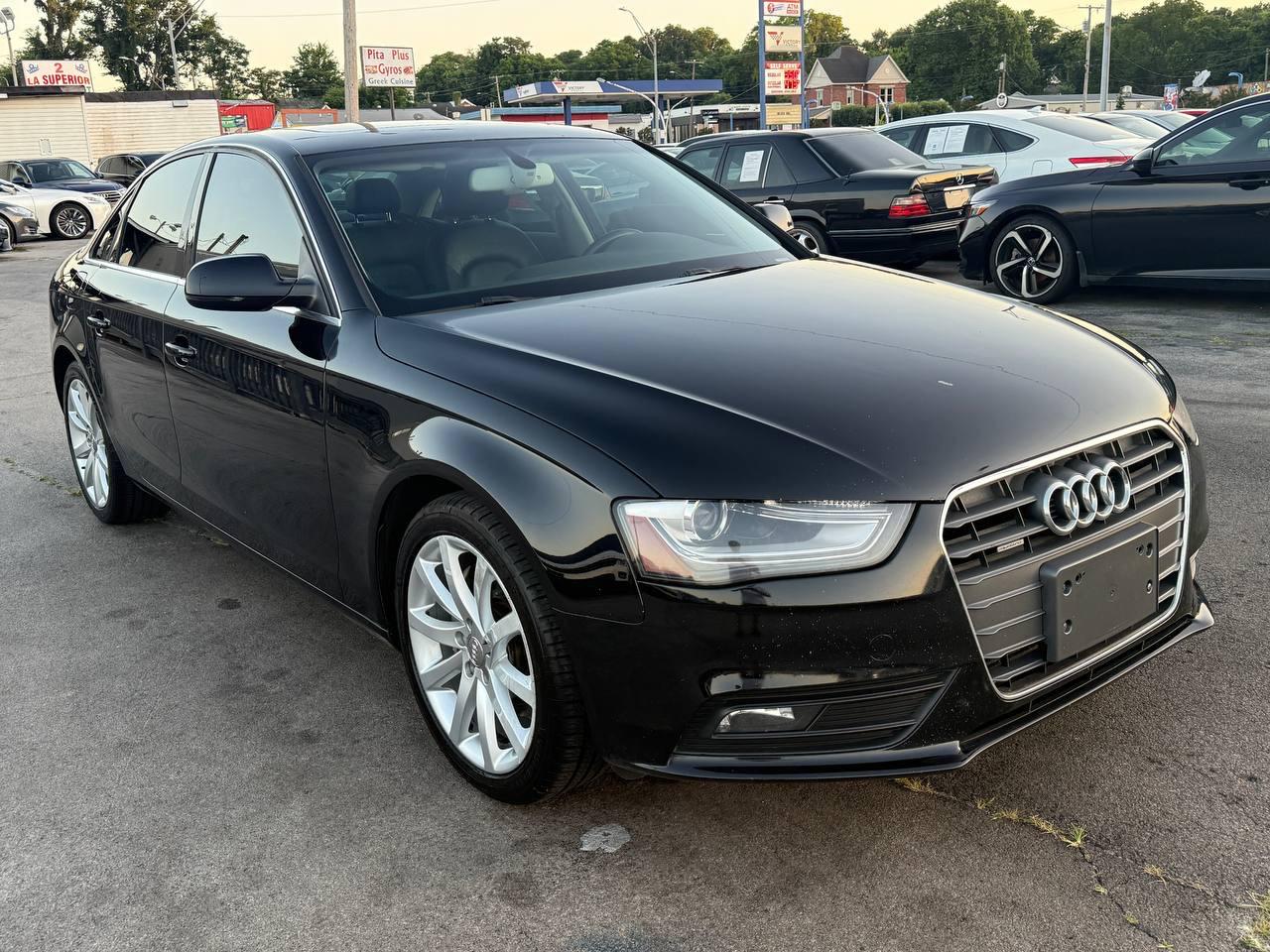 Audi A4 2.0T Sedan quattro Tiptronic 2013