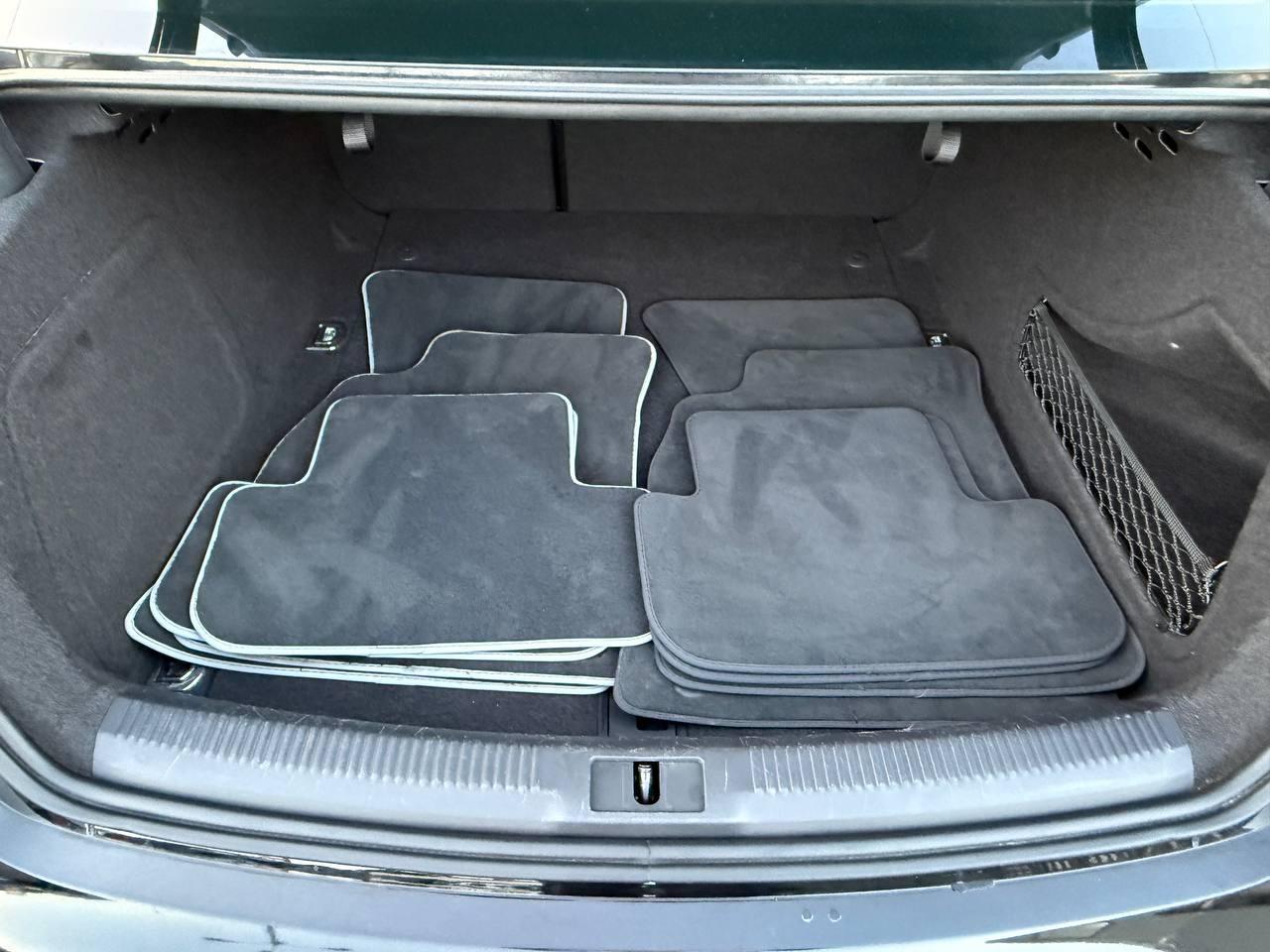 Audi A4 2.0T Sedan quattro Tiptronic 2013