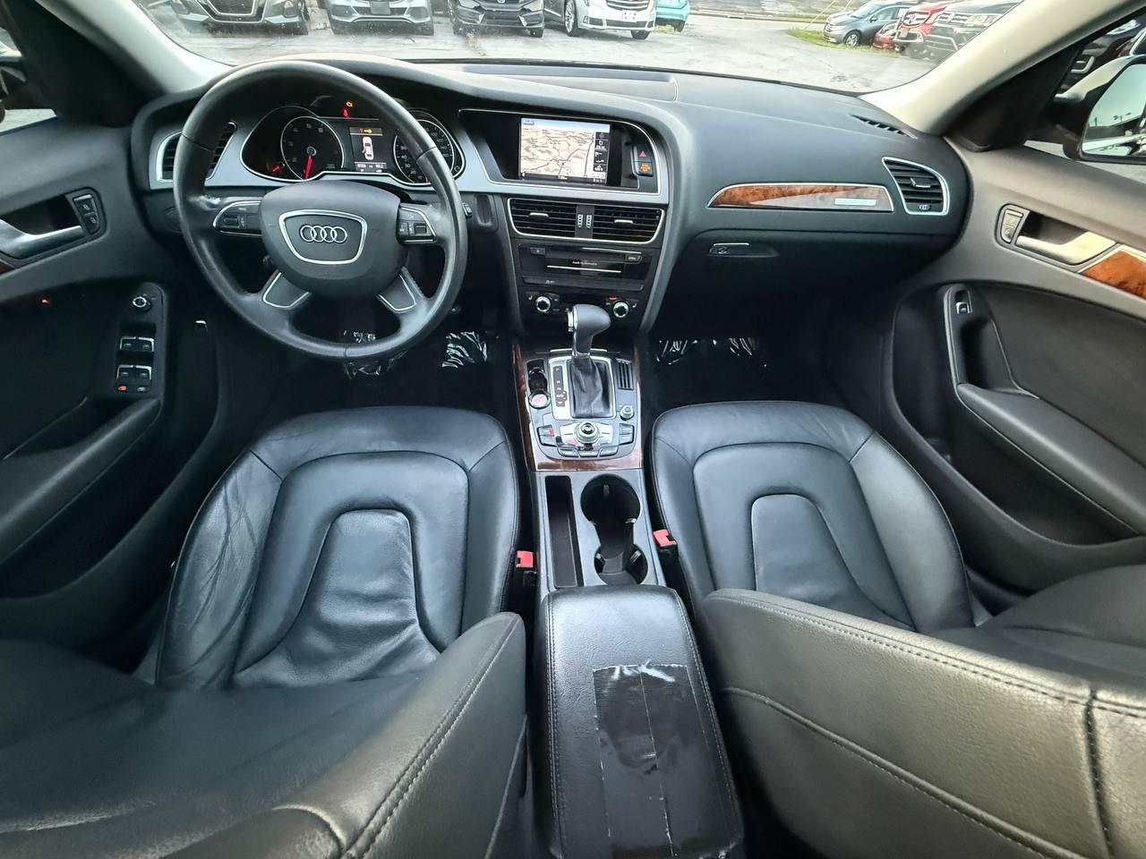 Audi A4 2.0T Sedan quattro Tiptronic 2013