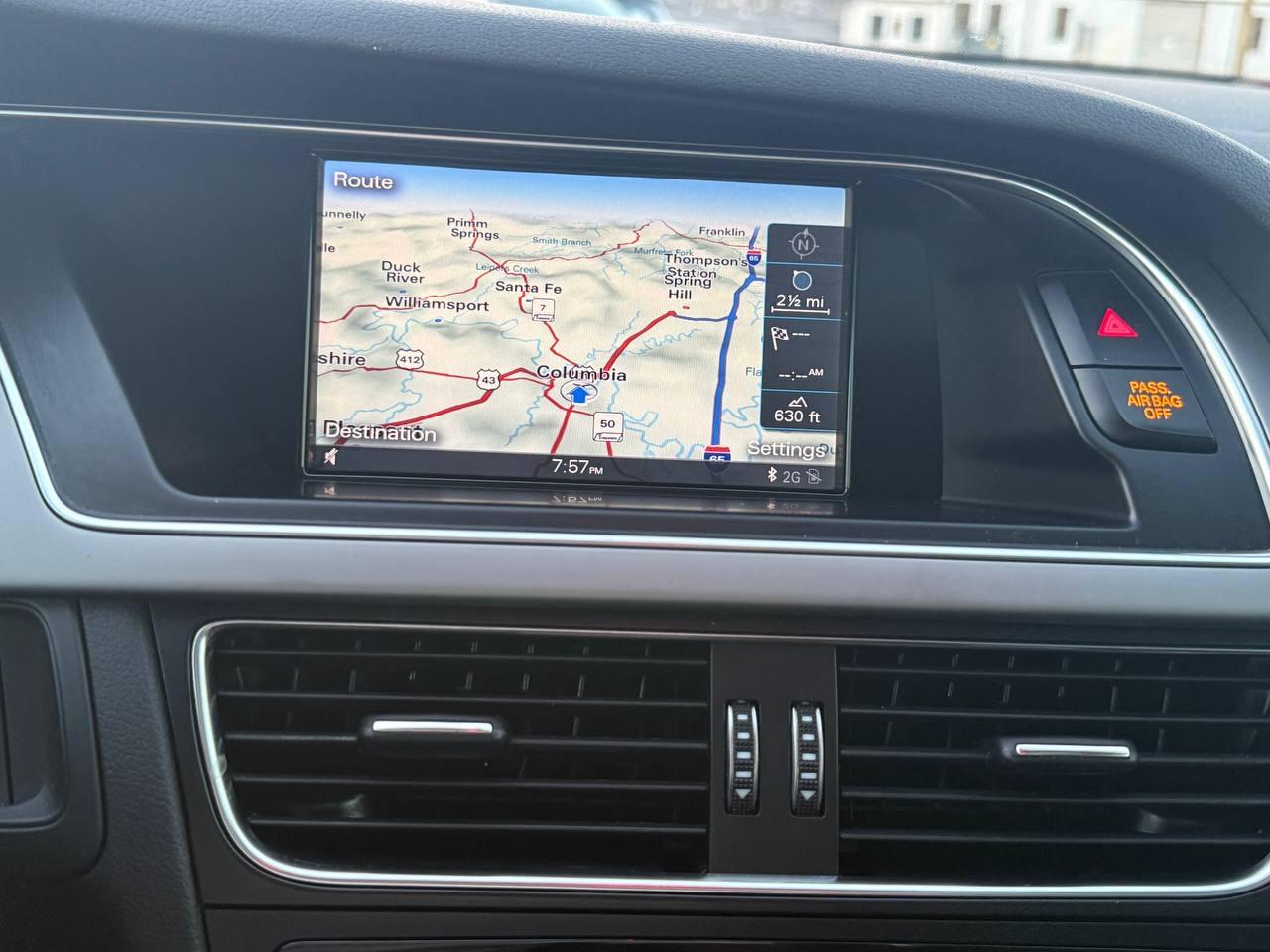 Audi A4 2.0T Sedan quattro Tiptronic 2013