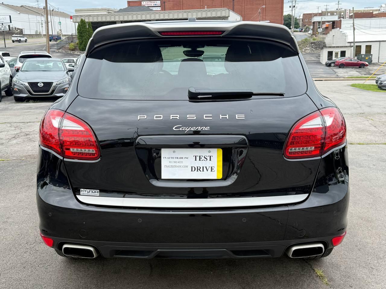 Porsche Cayenne Base 2014