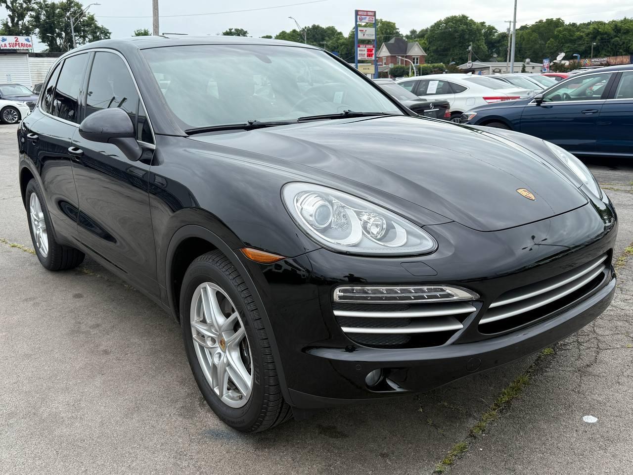 Porsche Cayenne Base 2014