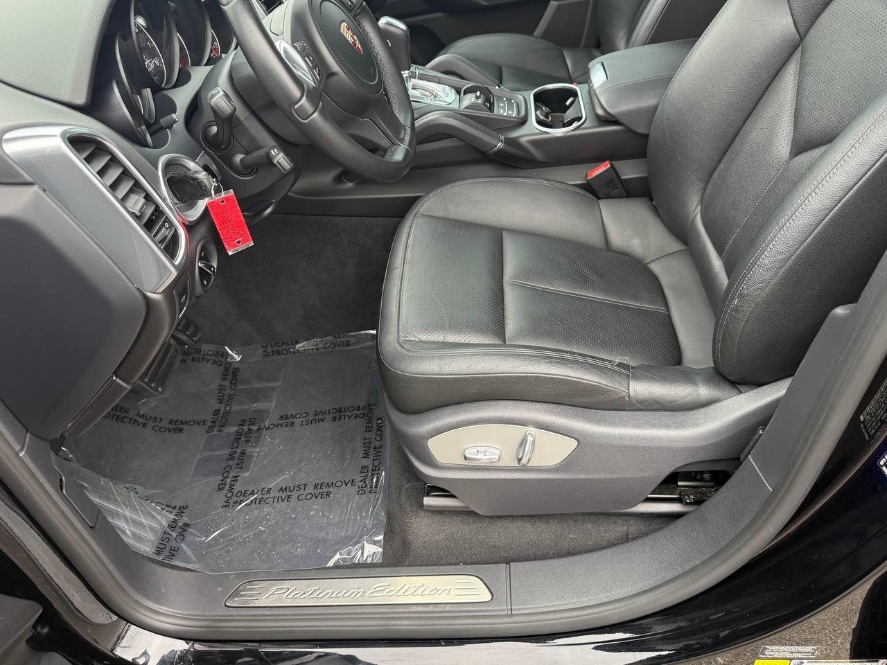 Porsche Cayenne Base 2014