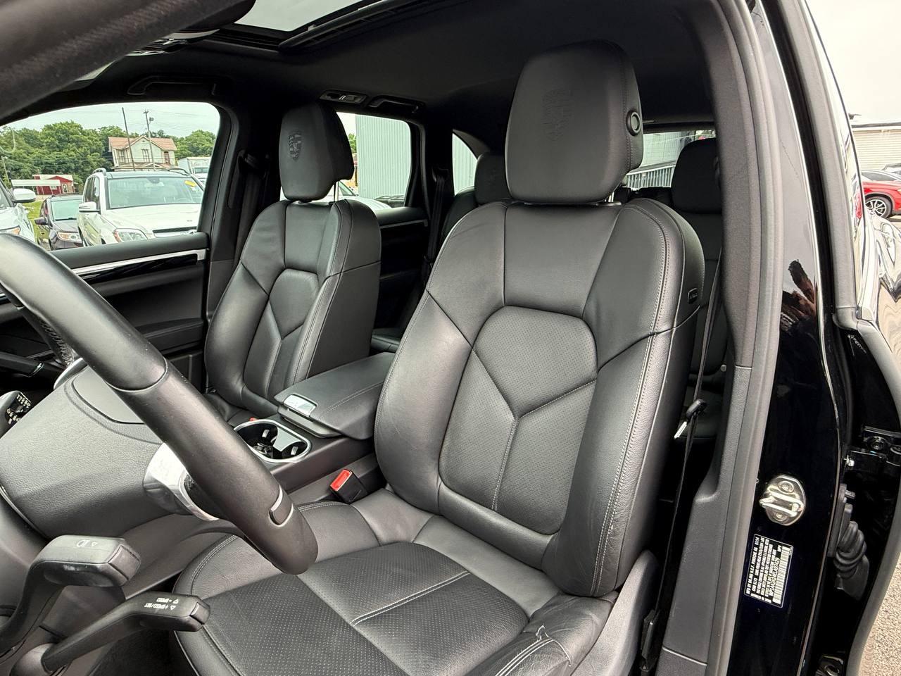 Porsche Cayenne Base 2014