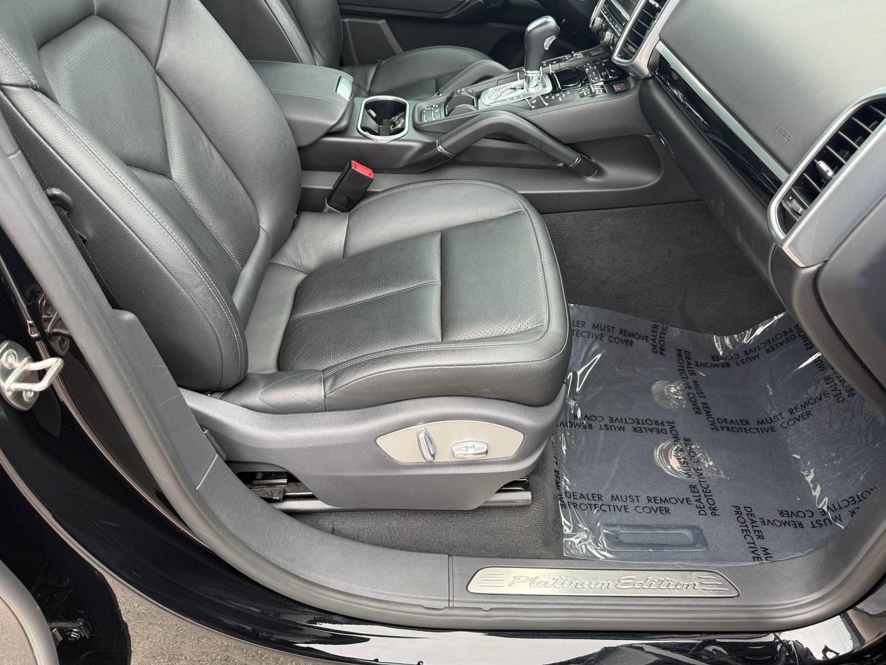 Porsche Cayenne Base 2014