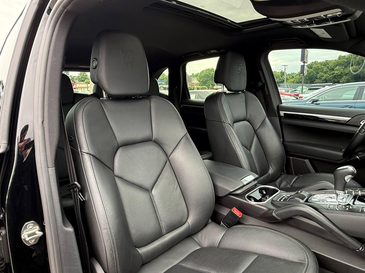 Porsche Cayenne Base 2014