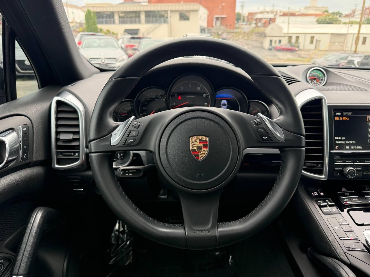 Porsche Cayenne Base 2014