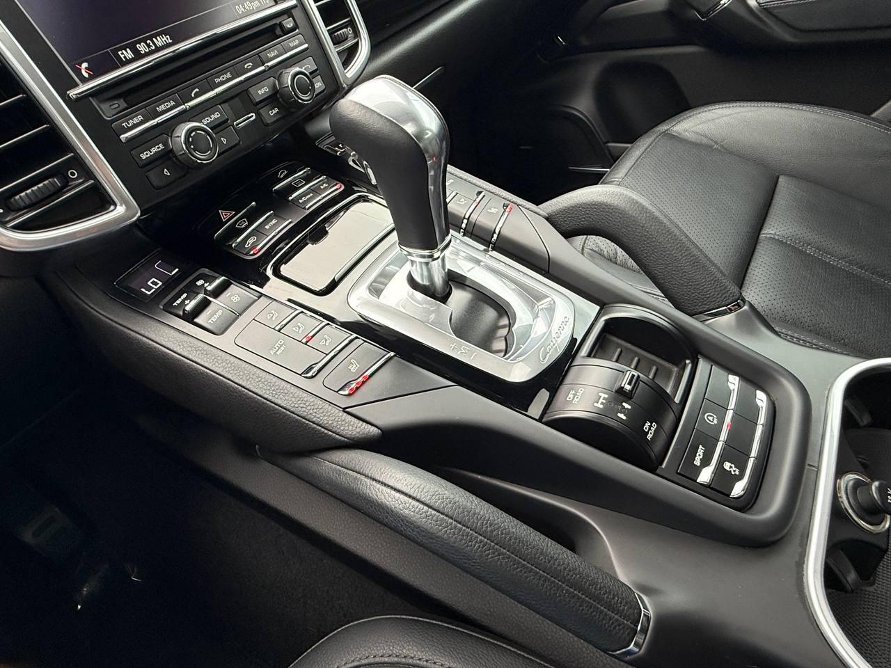 Porsche Cayenne Base 2014