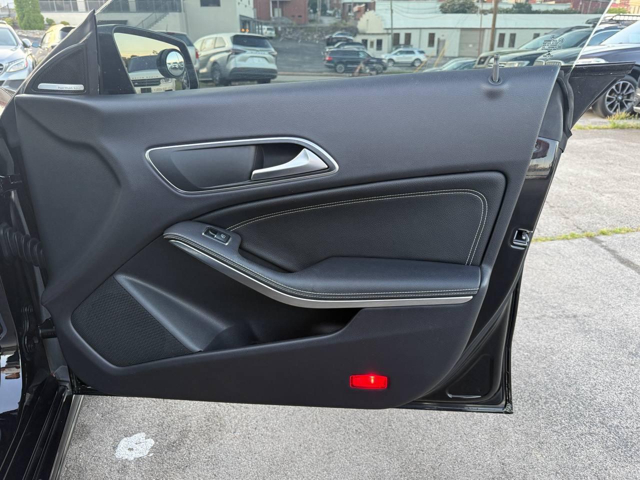 Mercedes-Benz CLA-Class CLA250 4MATIC 2016