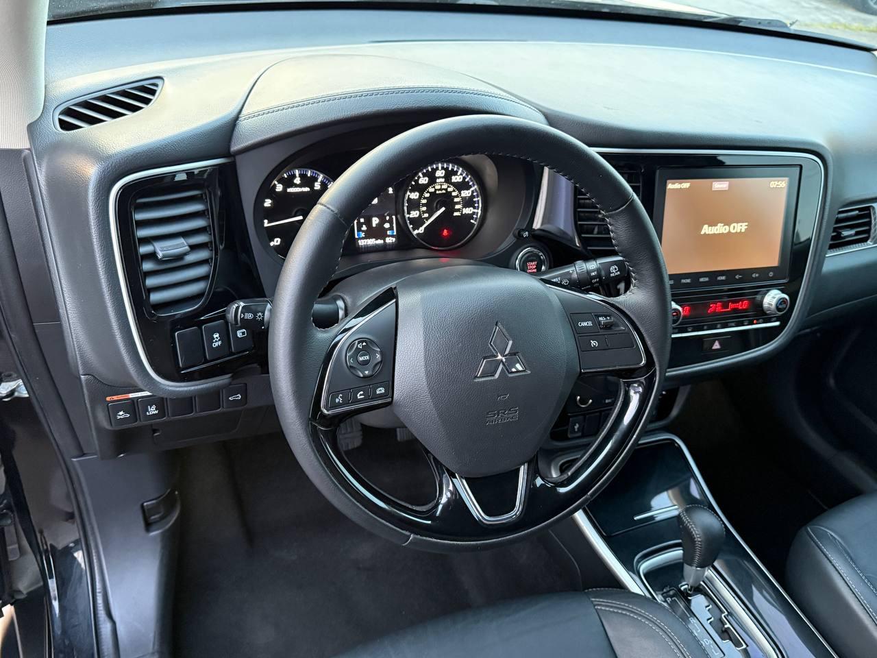 Mitsubishi Outlander SEL AWD 2020