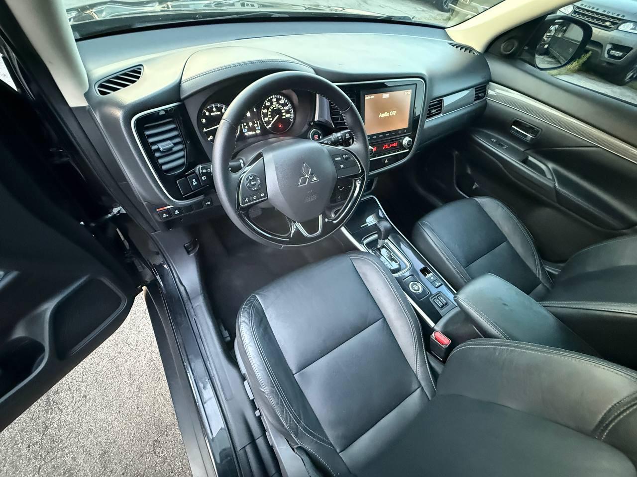 Mitsubishi Outlander SEL AWD 2020
