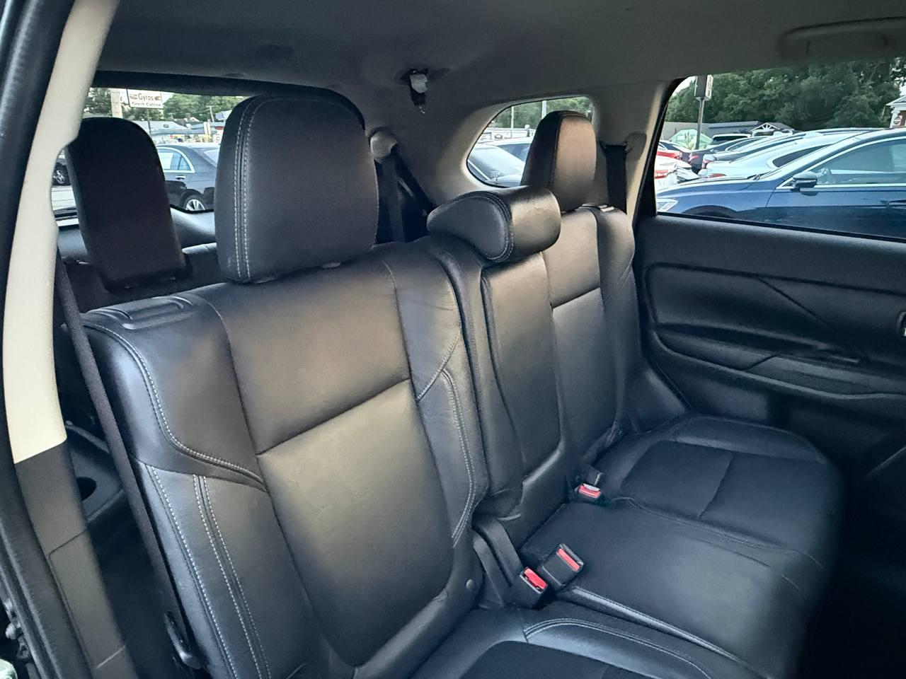 Mitsubishi Outlander SEL AWD 2020