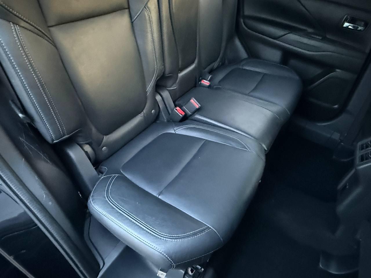 Mitsubishi Outlander SEL AWD 2020
