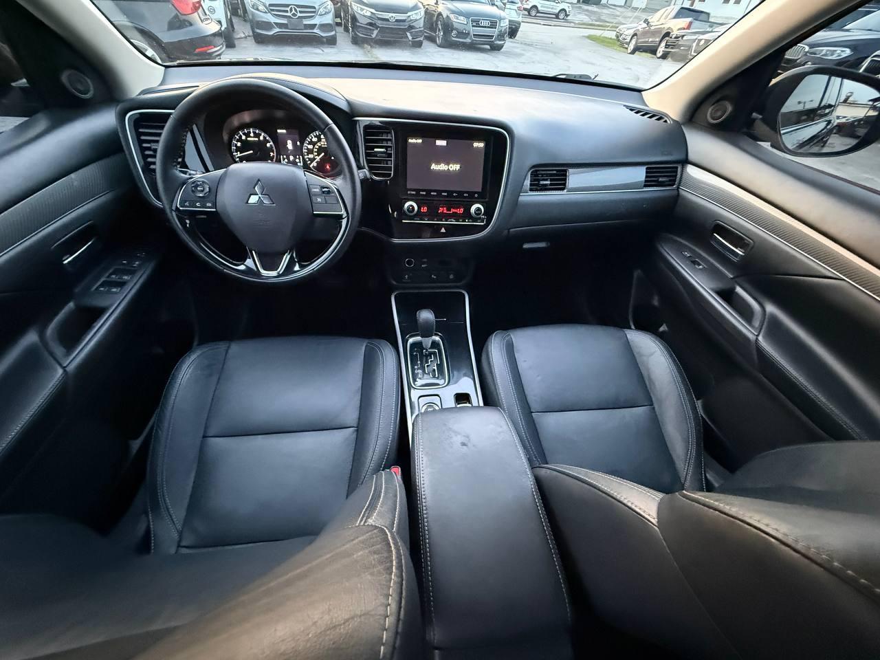 Mitsubishi Outlander SEL AWD 2020