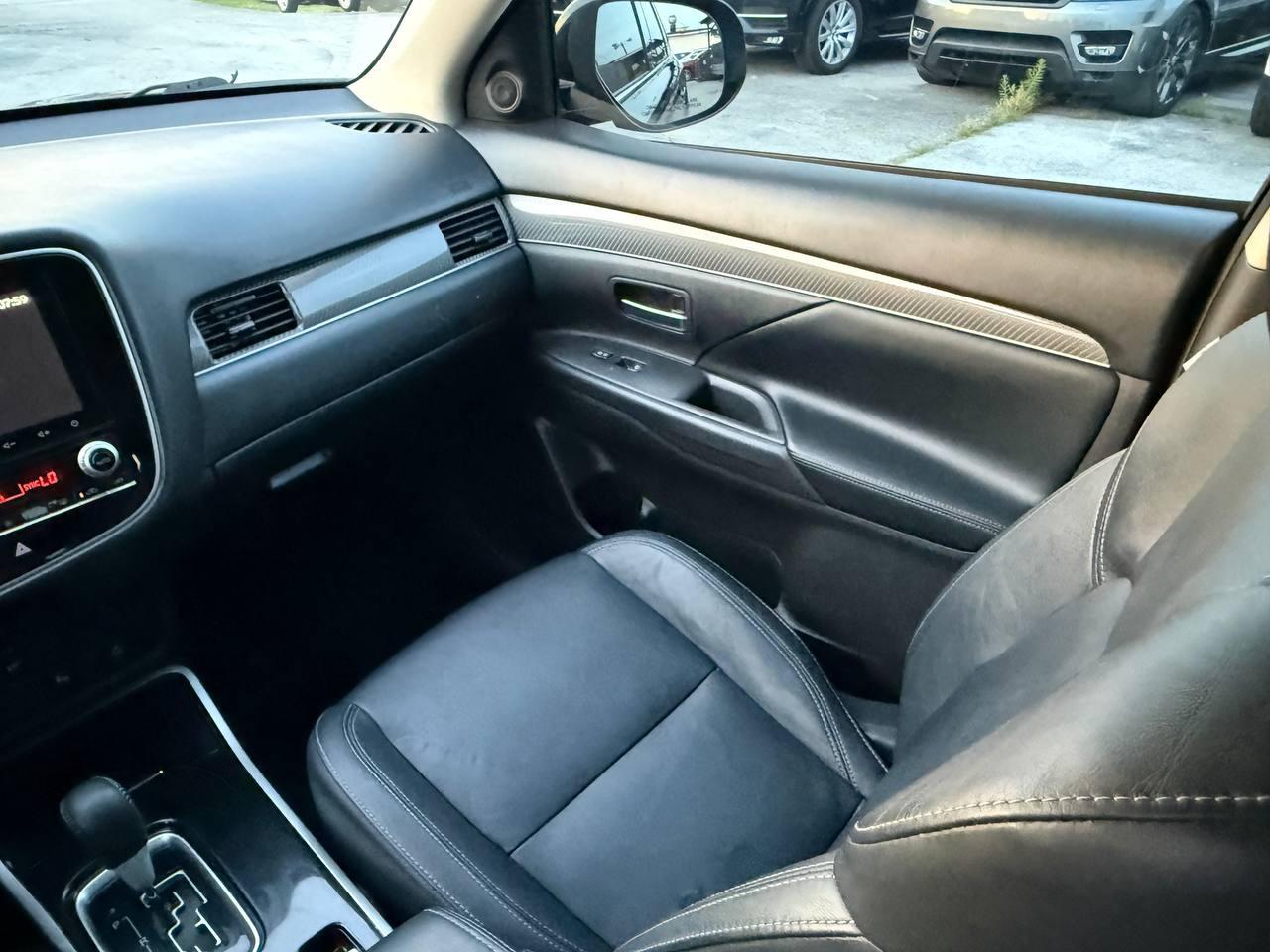 Mitsubishi Outlander SEL AWD 2020