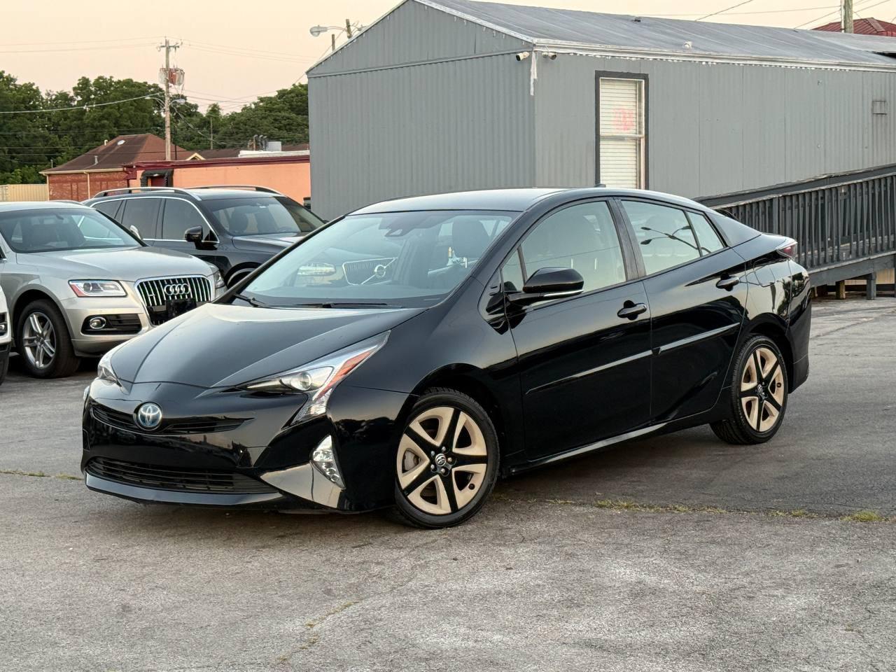Toyota Prius Two Eco 2016