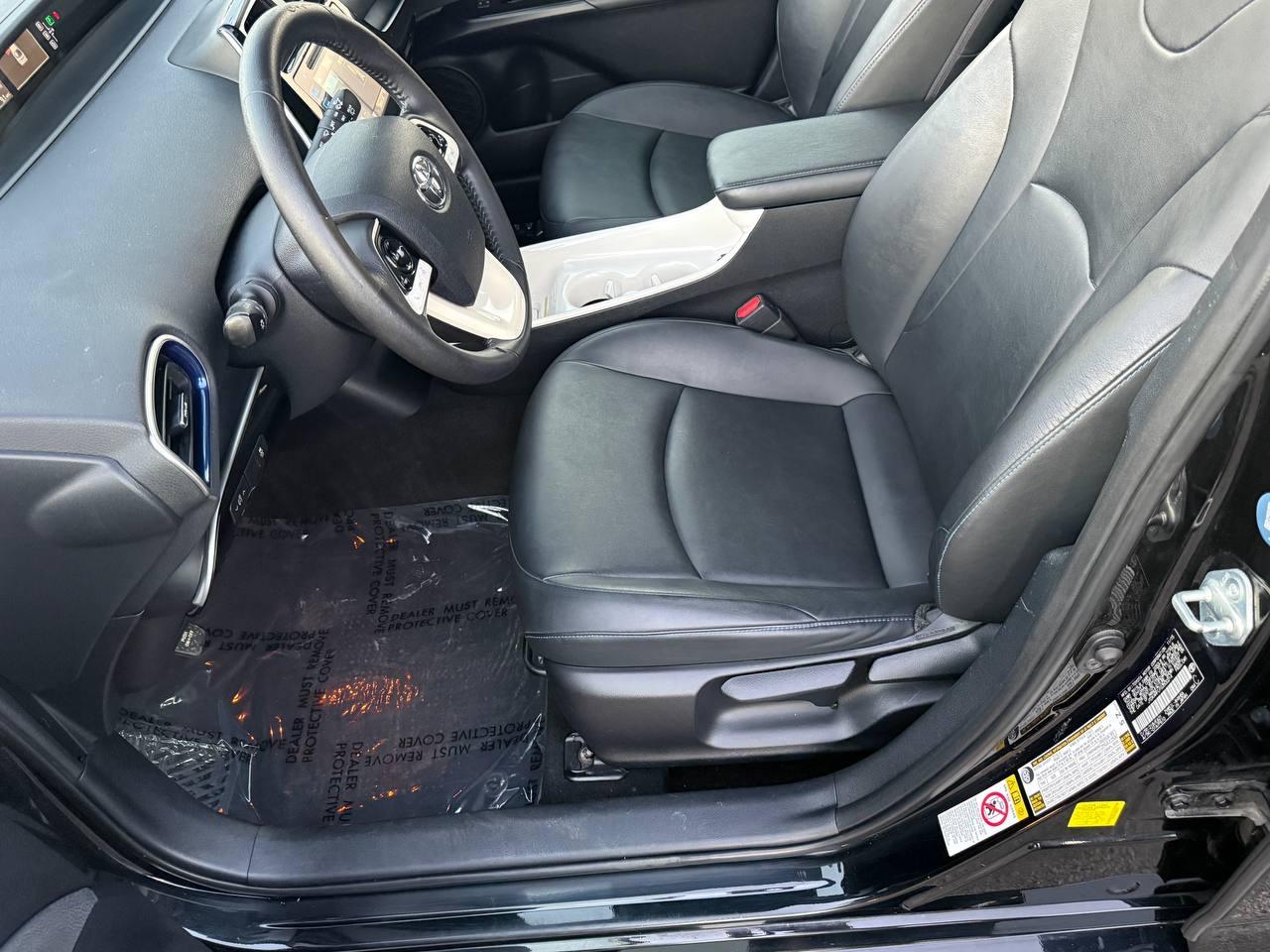 Toyota Prius Two Eco 2016