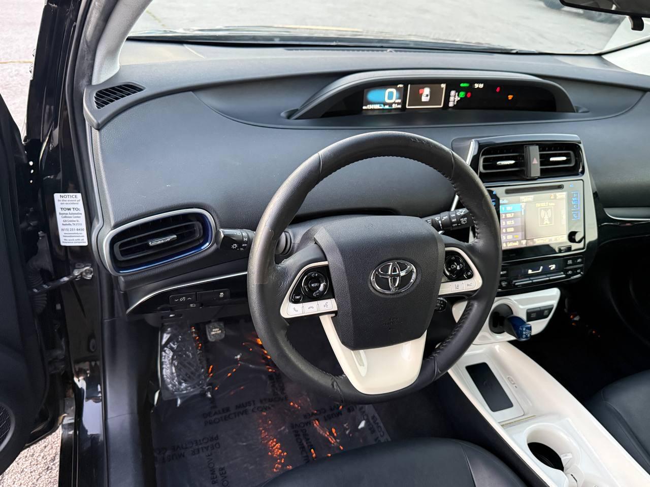 Toyota Prius Two Eco 2016
