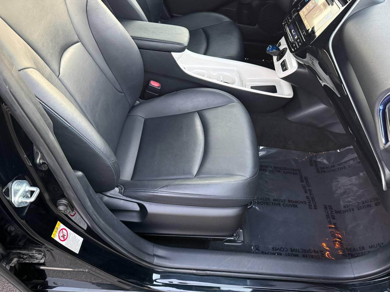 Toyota Prius Two Eco 2016