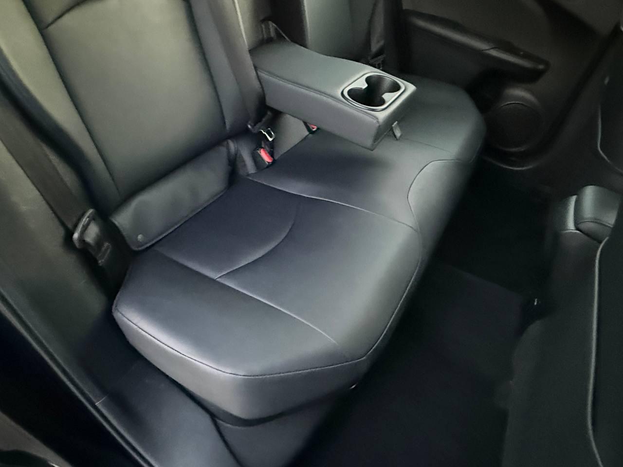 Toyota Prius Two Eco 2016