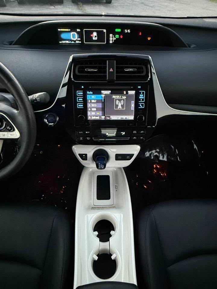 Toyota Prius Two Eco 2016