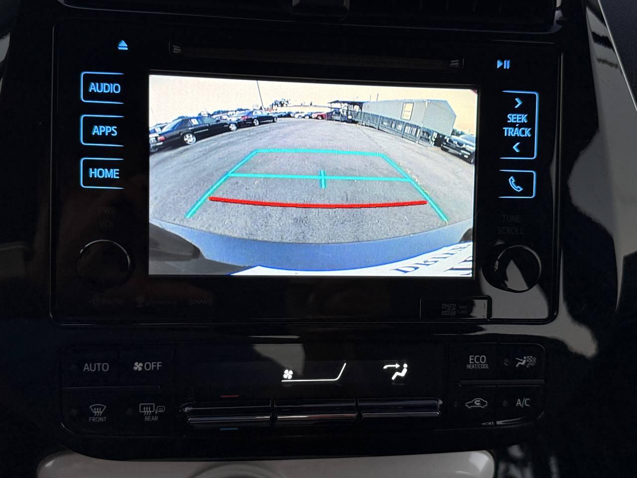 Toyota Prius Two Eco 2016