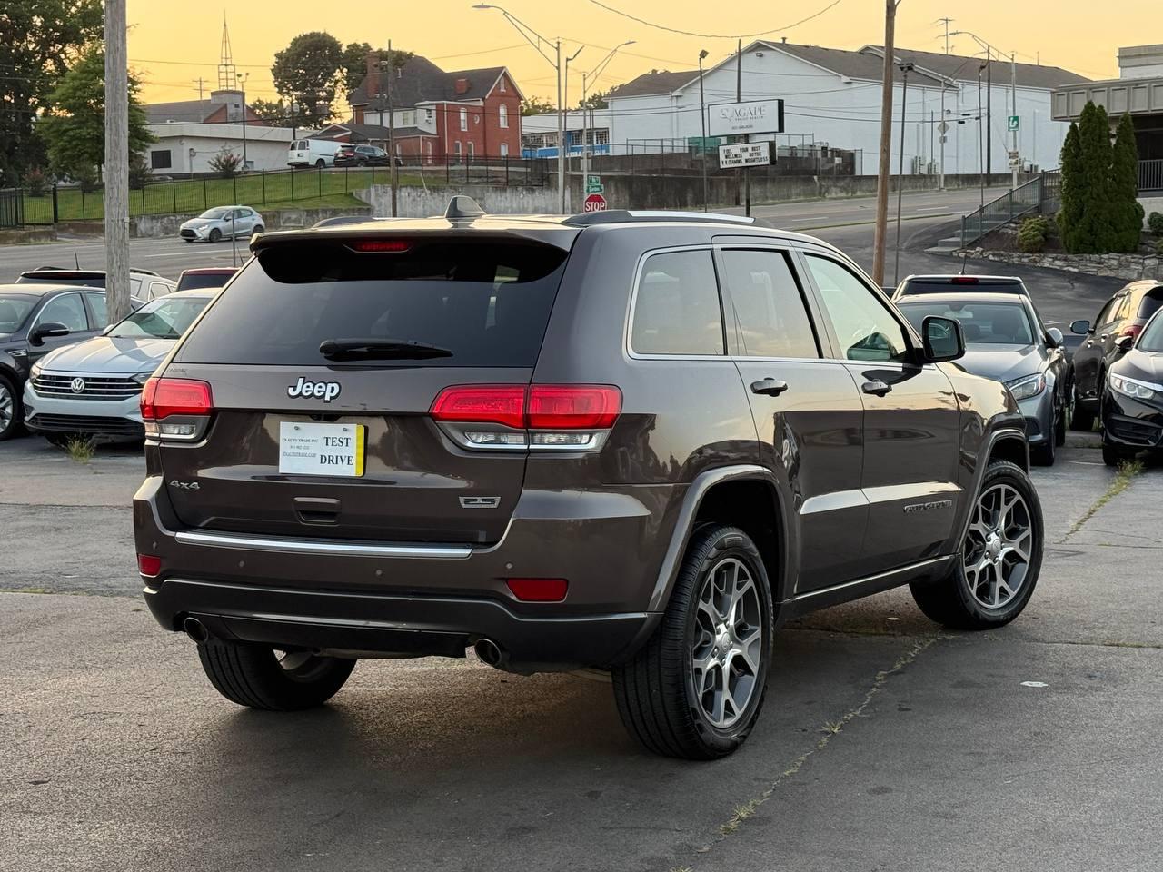 Jeep Grand Cherokee  2018