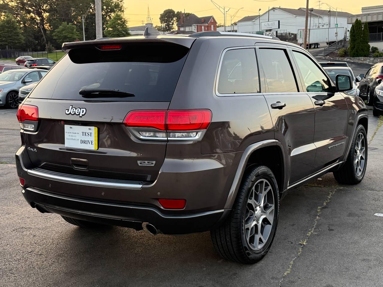 Jeep Grand Cherokee  2018