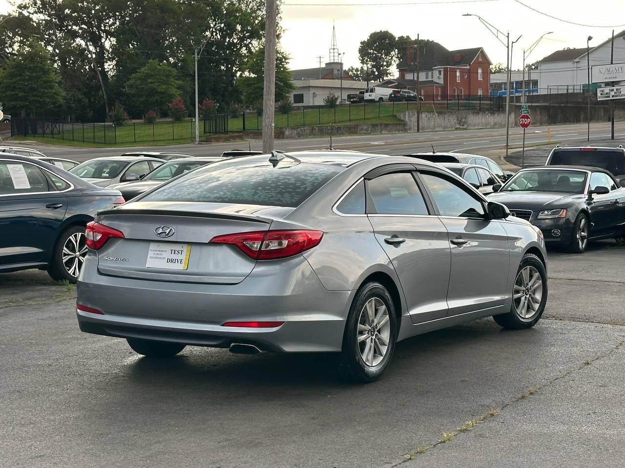Hyundai Sonata SE 2015