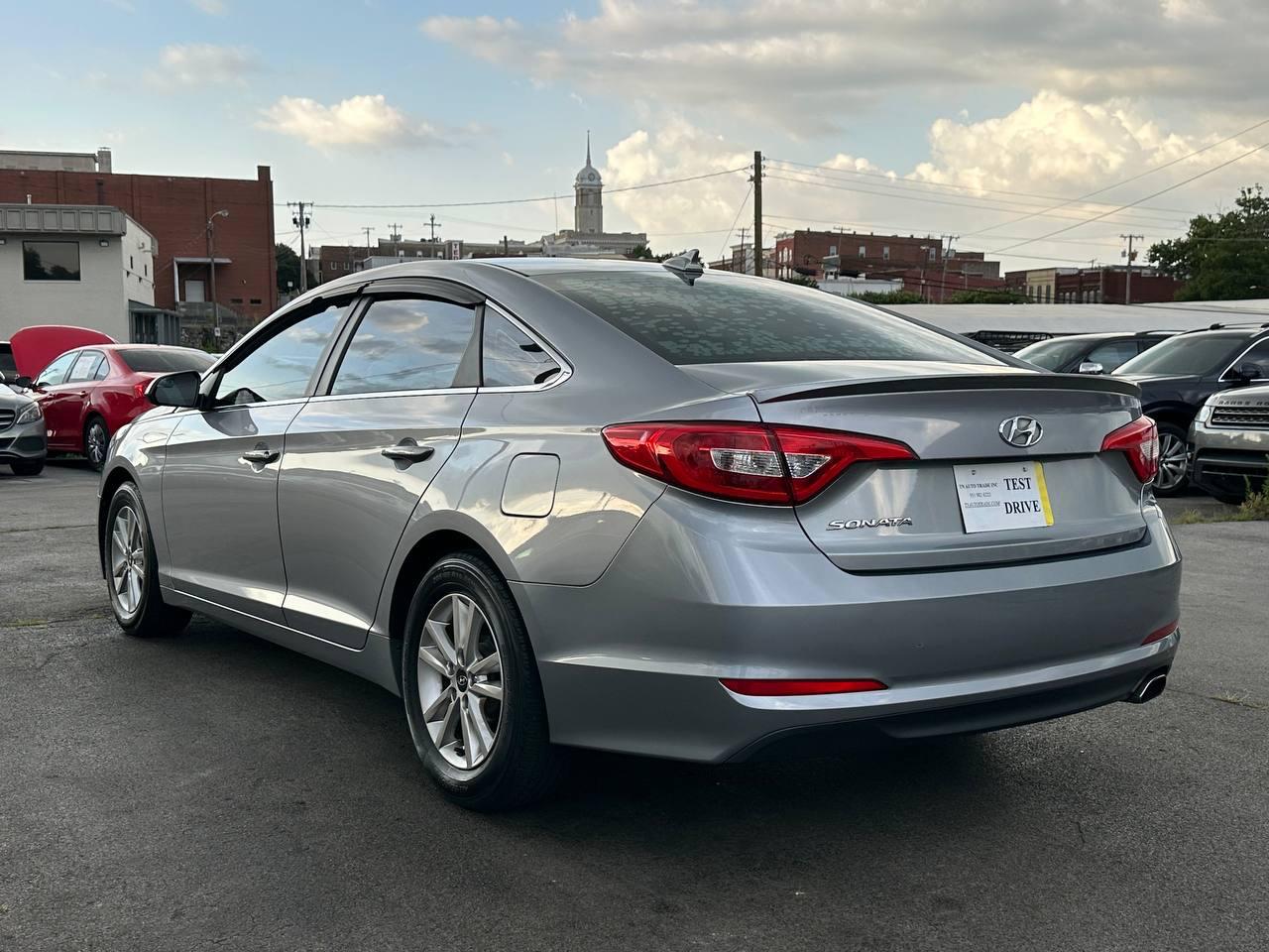Hyundai Sonata SE 2015