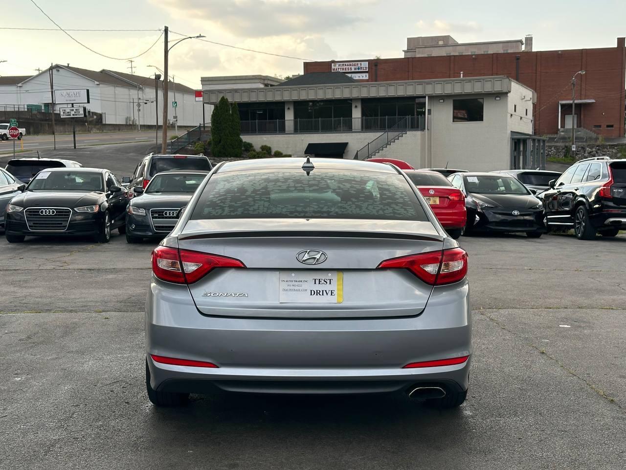 Hyundai Sonata SE 2015