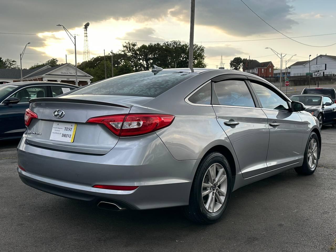 Hyundai Sonata SE 2015