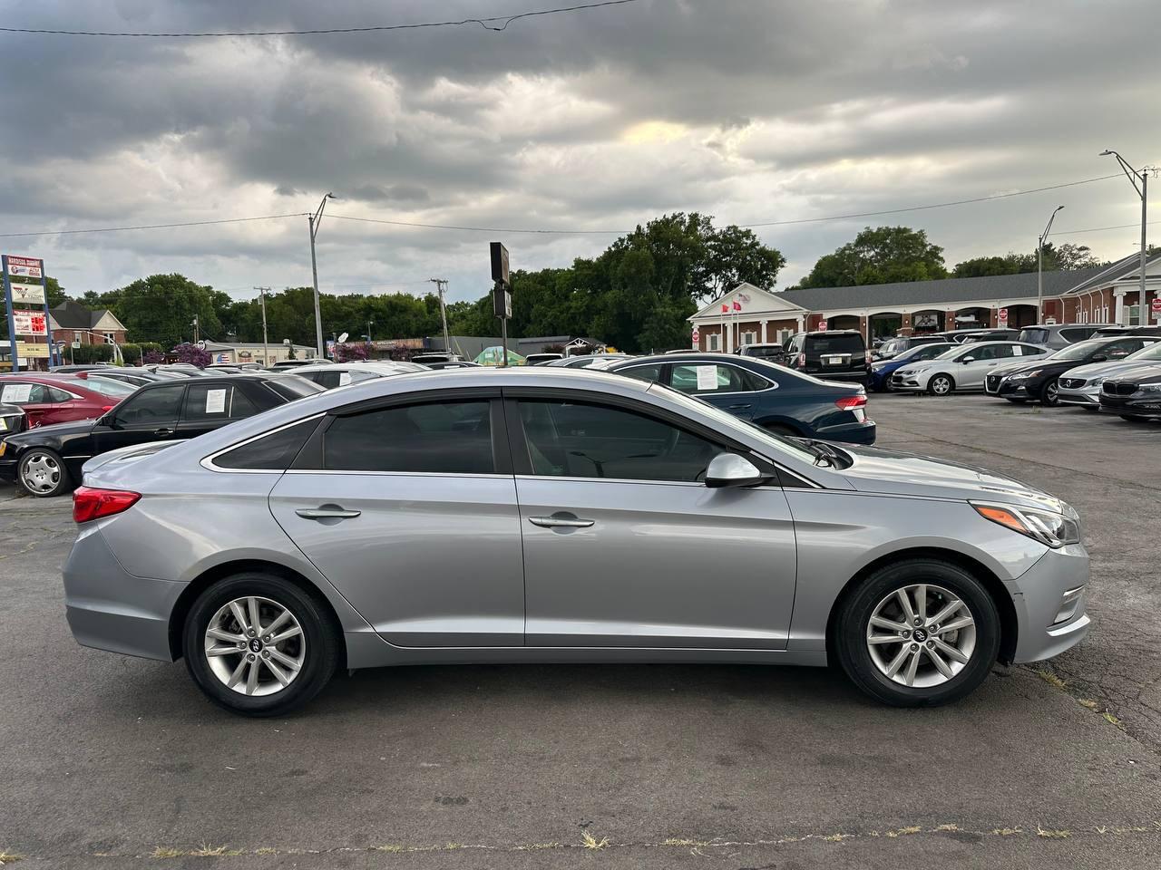 Hyundai Sonata SE 2015