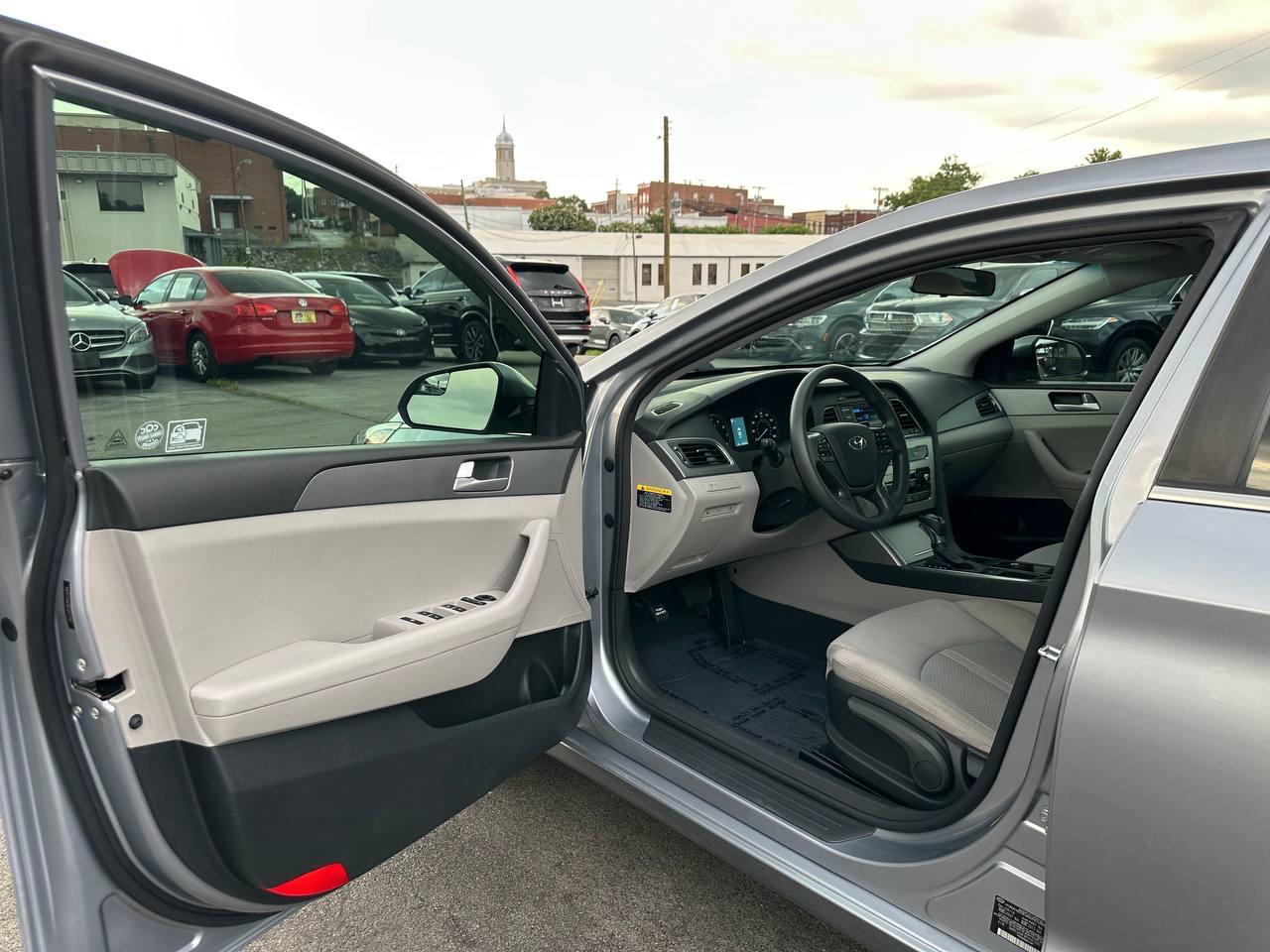 Hyundai Sonata SE 2015