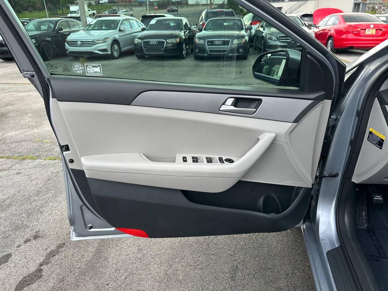 Hyundai Sonata SE 2015