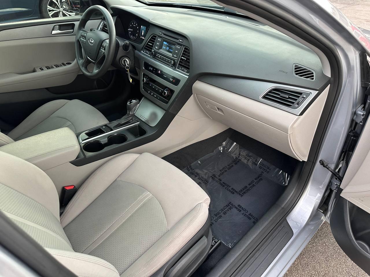 Hyundai Sonata SE 2015